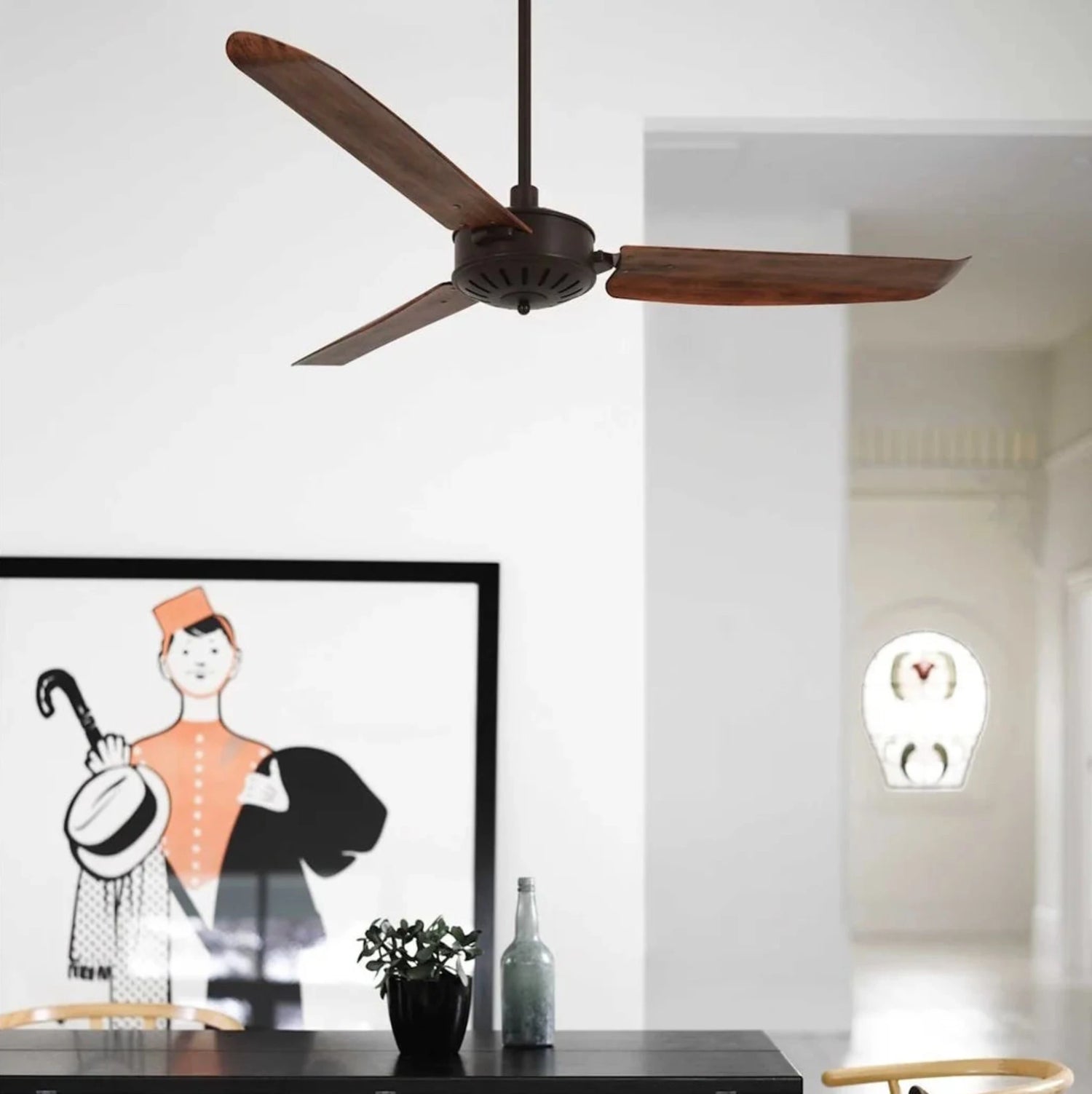 Lucci Air Carolina ceiling fan with classic design and remote control for modern homes | Kipas angin plafon Lucci Air Carolina bergaya klasik dengan remote control untuk hunian modern