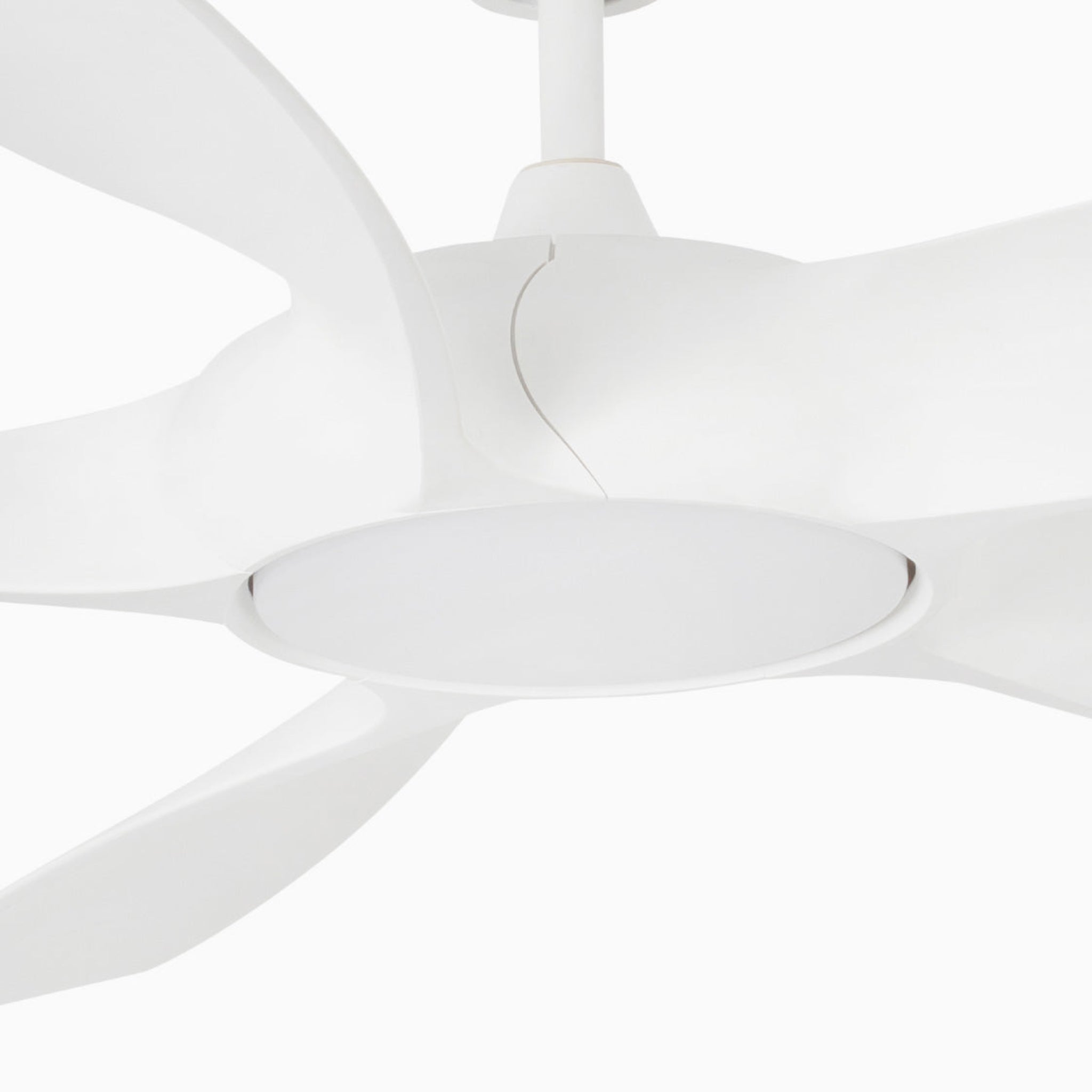 Faro Cocos ceiling fan with tropical palm-inspired blades and modern styling for villas, resorts, patios, and hospitality spaces in Indonesia | Kipas angin plafon Faro Cocos dengan blade terinspirasi daun palem dan desain tropis modern untuk villa, resort, patio, dan area hospitality di Indonesia