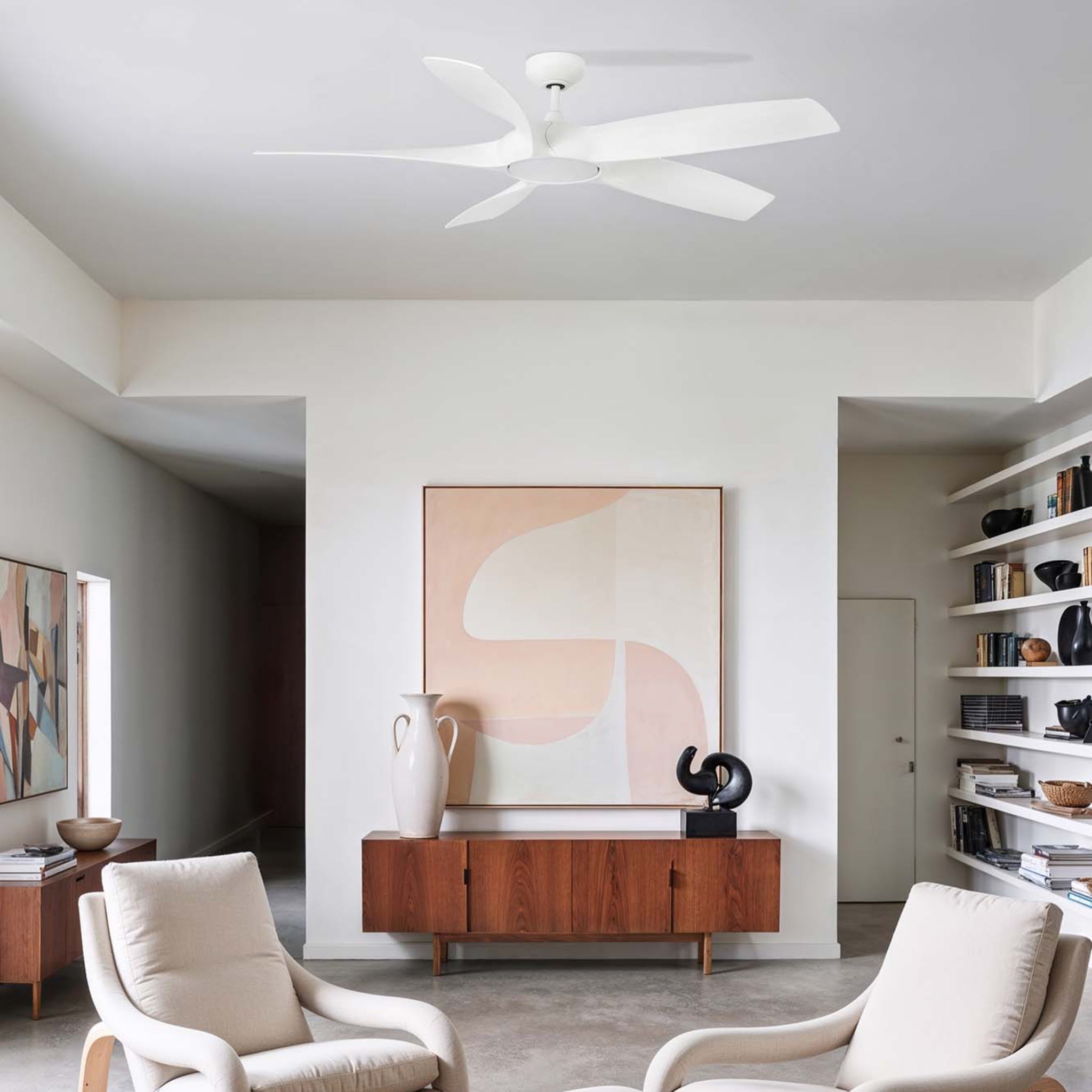 Faro Cocos ceiling fan with tropical palm-inspired blades and modern styling for villas, resorts, patios, and hospitality spaces in Indonesia | Kipas angin plafon Faro Cocos dengan blade terinspirasi daun palem dan desain tropis modern untuk villa, resort, patio, dan area hospitality di Indonesia