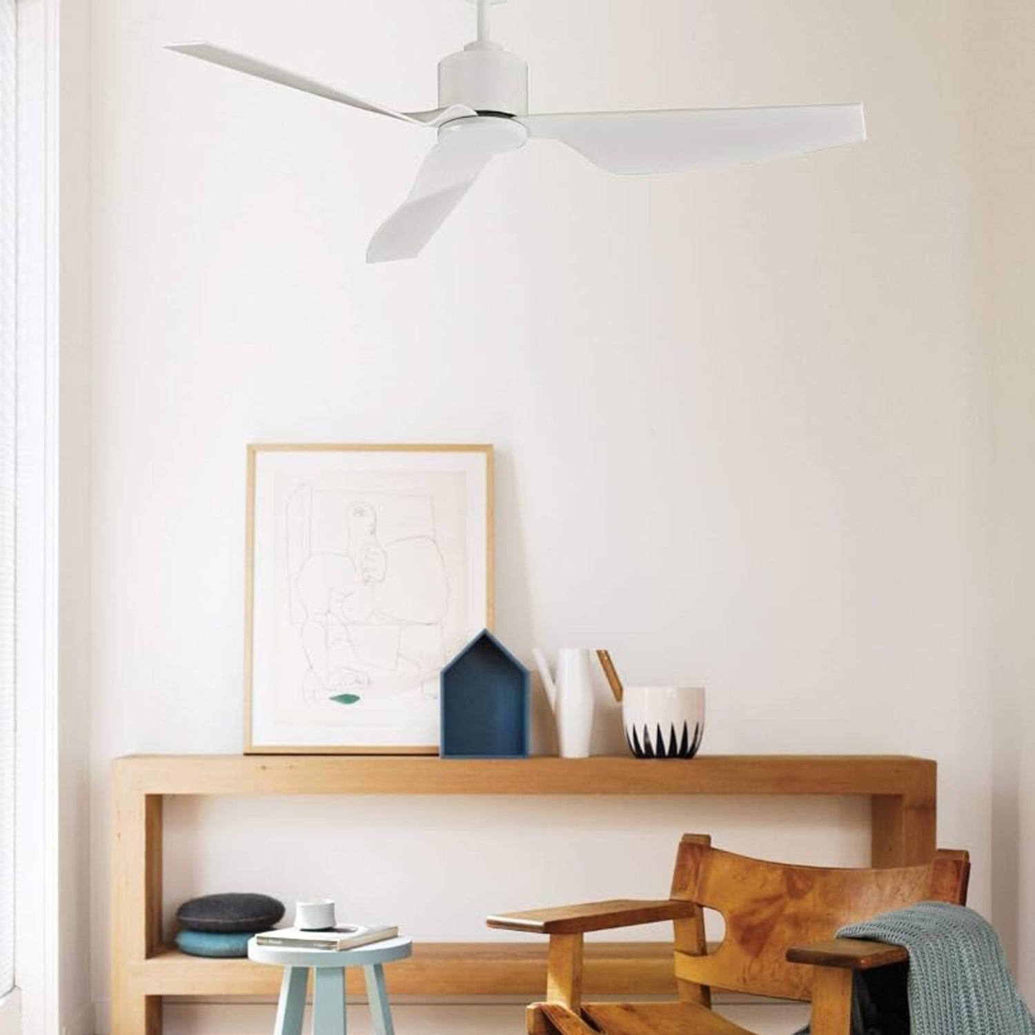 Airfusion Climate II ceiling fan with contemporary design, aerodynamic blades, and efficient airflow performance for homes, apartments, offices, and hospitality spaces in Indonesia | Kipas angin plafon Airfusion Climate II dengan desain kontemporer, blade aerodinamis, dan performa airflow efisien untuk rumah, apartemen, kantor, dan area hospitality di Indonesia