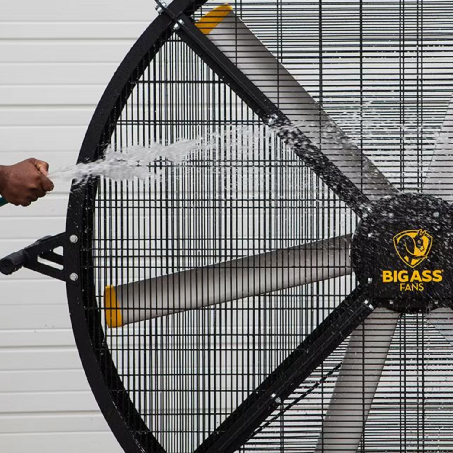 Big Ass Fans Black Jack portable industrial fan for commercial airflow | Kipas industrial portable Big Ass Fans Black Jack untuk sirkulasi udara komersial