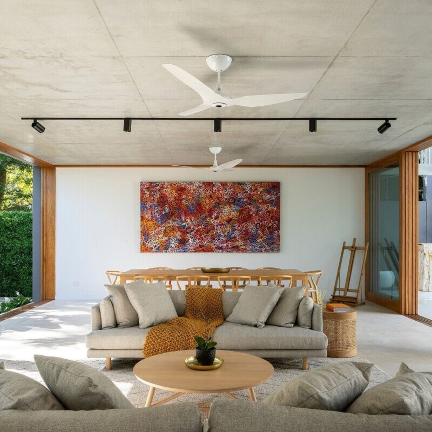 Big Ass Fans Haiku I Series smart ceiling fan with premium airflow and modern minimalist design for luxury homes in Indonesia | Kipas plafon pintar Big Ass Fans Haiku I Series dengan airflow premium dan desain modern minimalis untuk rumah mewah di Indonesia