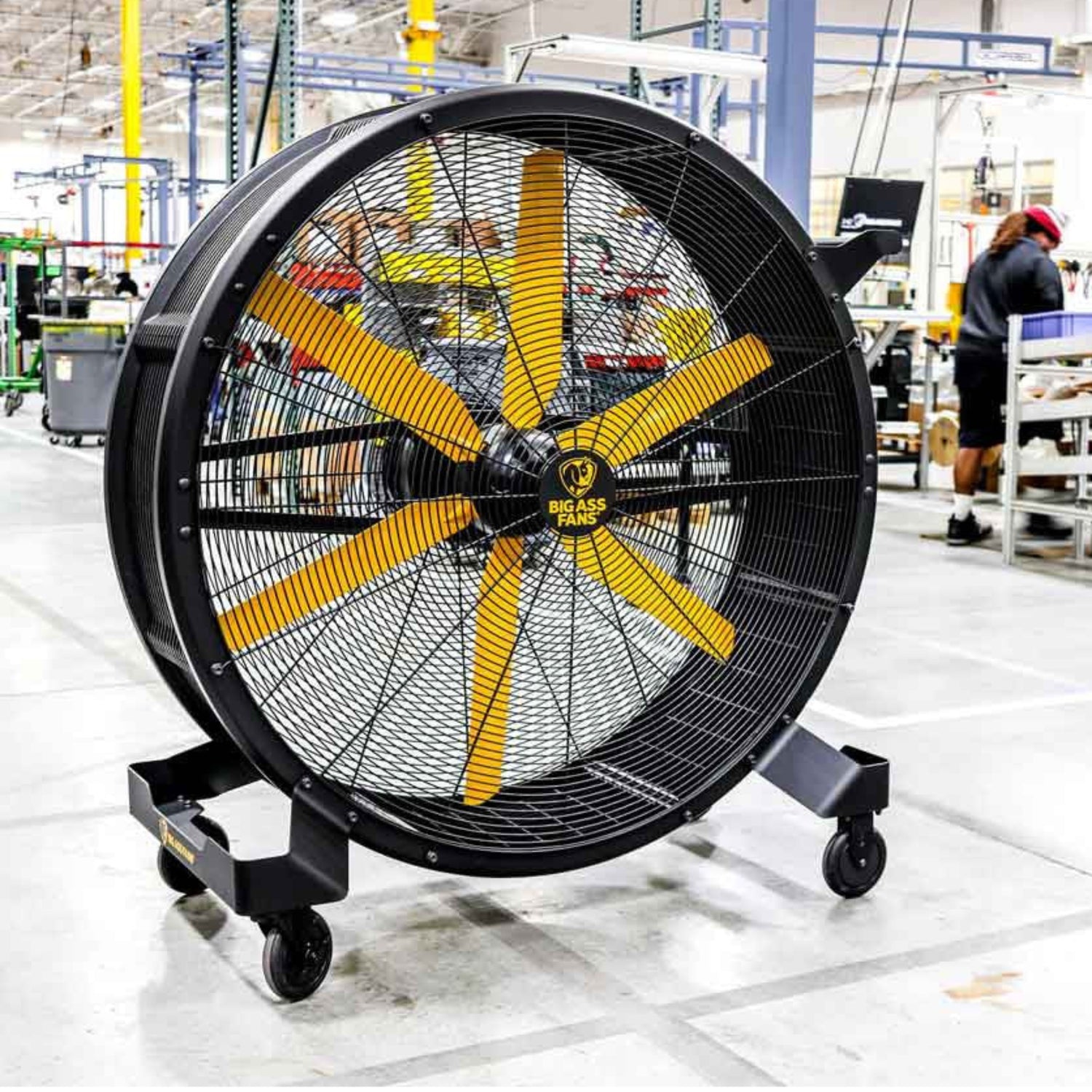 Big Ass Fans Sidekick portable directional barrel fan for warehouses, gyms, workshops, and commercial airflow in Indonesia | Kipas barrel directional portable Big Ass Fans Sidekick untuk gudang, gym, workshop, dan sirkulasi udara komersial di Indonesia