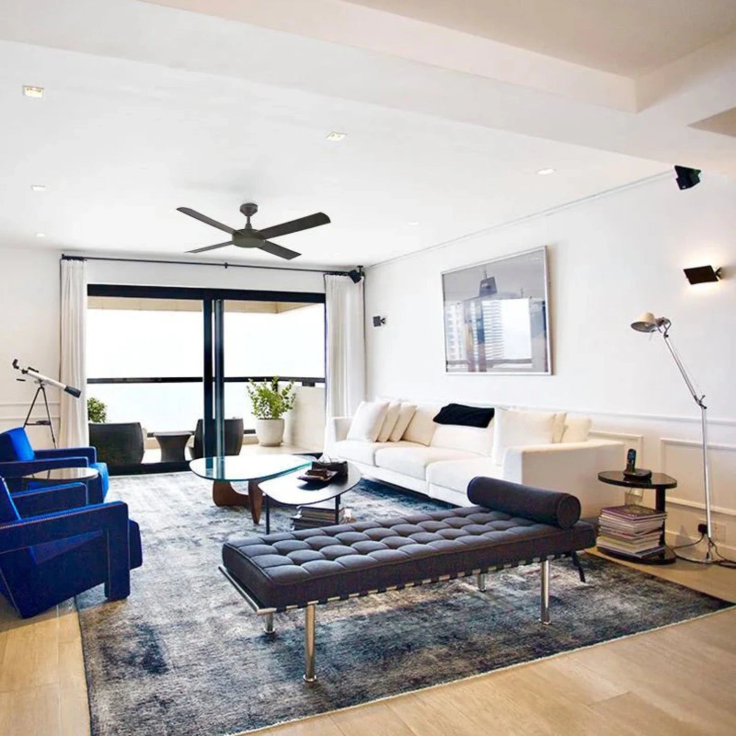 Iconic Stratus+ ceiling fan with contemporary design, aerodynamic blades, and reliable AC motor for modern homes, apartments, and offices in Indonesia | Kipas angin plafon Iconic Stratus+ dengan desain kontemporer, blade aerodinamis, dan motor AC yang andal untuk rumah, apartemen, dan kantor di Indonesia